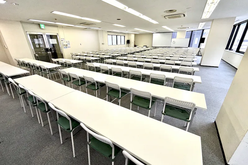 【青葉通一番町駅1分】会議やセミナーに適した150名程度収容可能なレンタルスペース