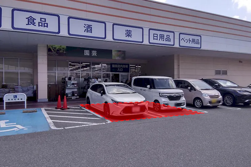 【ミスターマックス 吉塚店】外園芸前駐車場 キッチンカーに最適な総合ディスカウントストアの催事イベントスペース