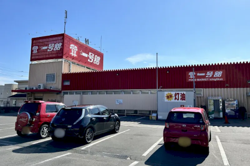 【一号舘豊里】店内入口付近(入口正面スペース)　販促プロモーションに最適なスーパー店内催事イベントスペース