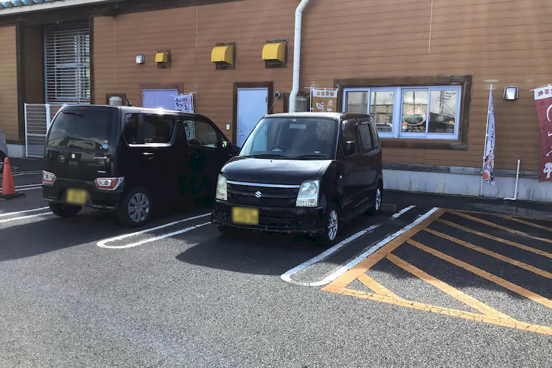 【ダイナム出雲店｜割引キャンペーン実施中】キッチンカーや各種プロモーションに最適なアミューズメント施設のイベントスペース（食堂横）