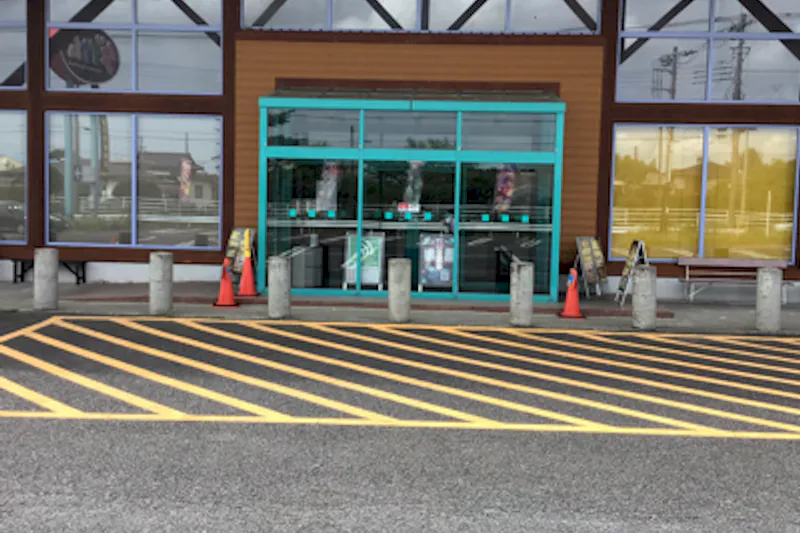【ダイナム千葉横芝店｜割引キャンペーン実施中】キッチンカーやプロモーションイベントに最適なアミューズメント施設のイベントスペース