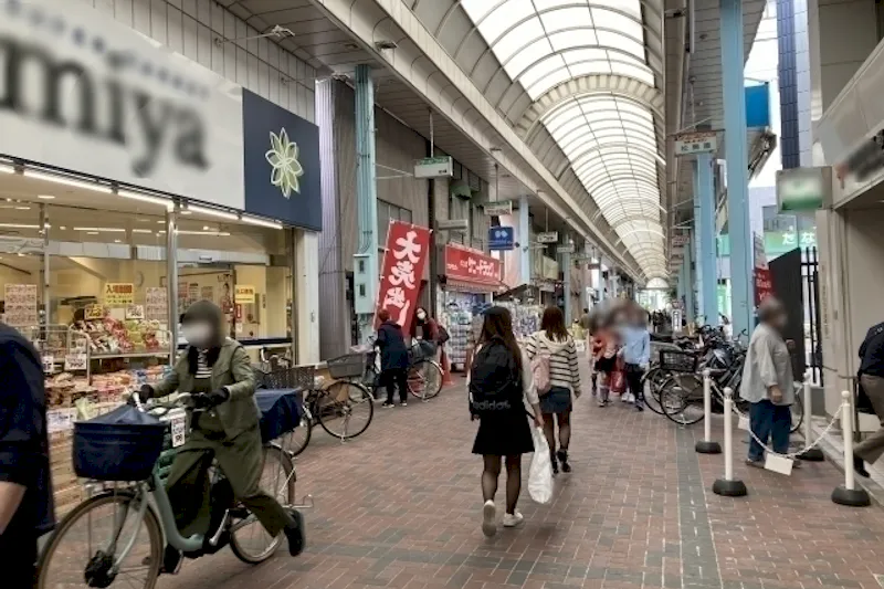 【鶴見駅8分】物販やプロモーションに適した雨天でも出店可能なアーケード商店街の軒先イベントスペース