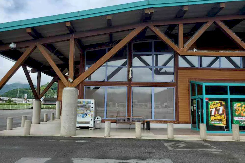 【ダイナム兵庫和田山店｜割引キャンペーン実施中】キッチンカーや各種プロモーションイベントに最適なアミューズメント施設のイベントスペース