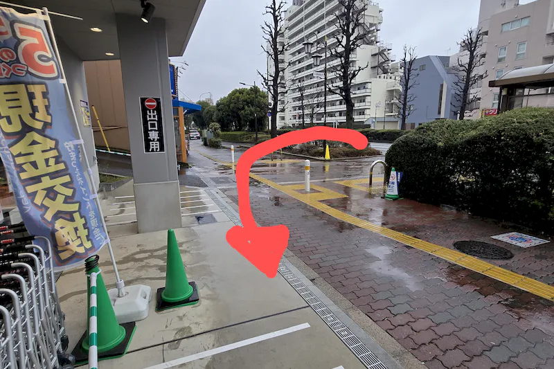 【オオゼキ千川駅前店】キッチンカーの出店が可能なスーパーの入口前スペース