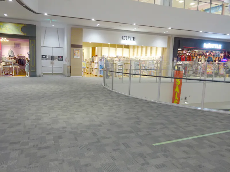 【イオンモールつくば】2FブリッジA（アクシーズファム前）の画像1