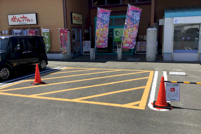 【ダイナム日向店ゆったり館｜割引キャンペーン実施中】キッチンカー出店やプロモーションイベントに最適なアミューズメント施設のイベントスペース