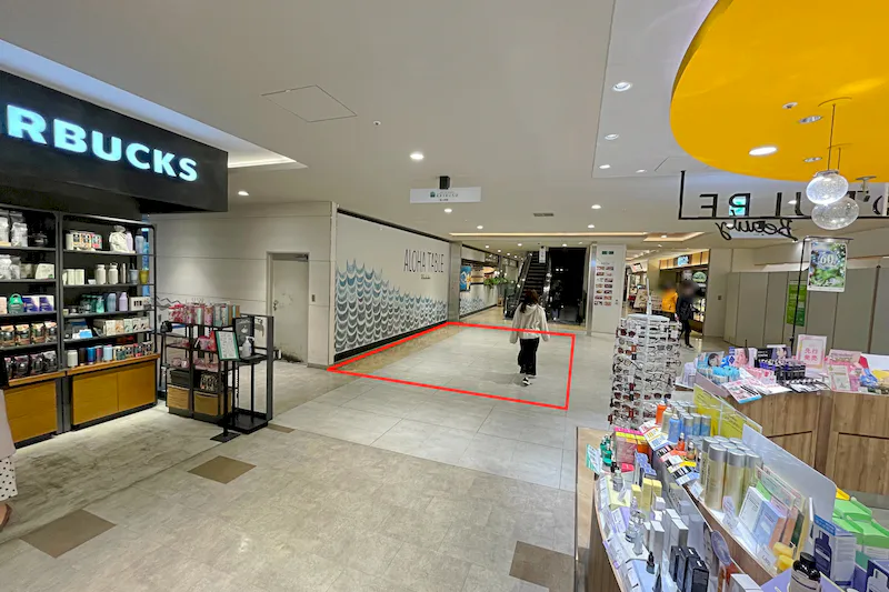 【ペリエ千葉／JR千葉駅直結】アパレル・ファッション関連のポップアップストアや物販会場に適した駅直結ショッピングセンター5階エスカレーター横のイベントスペース