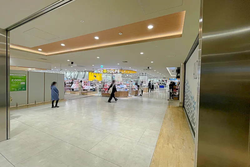 【ペリエ千葉／JR千葉駅直結】アパレル・ファッション関連のポップアップストアや物販会場に適した駅直結ショッピングセンター5階エスカレーター横のイベントスペース