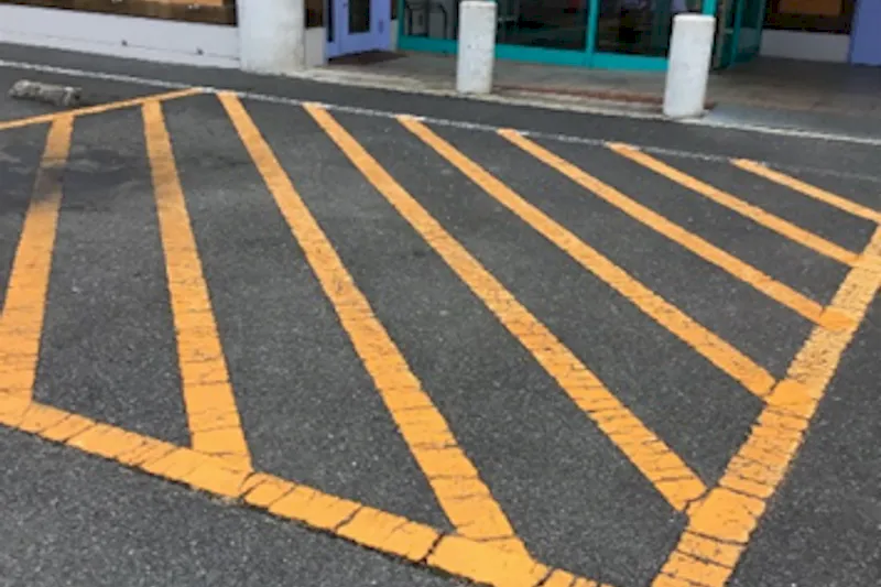 【ダイナム福岡豊前店｜割引キャンペーン実施中】キッチンカー出店やプロモーションイベントに最適なアミューズメント施設のイベントスペース