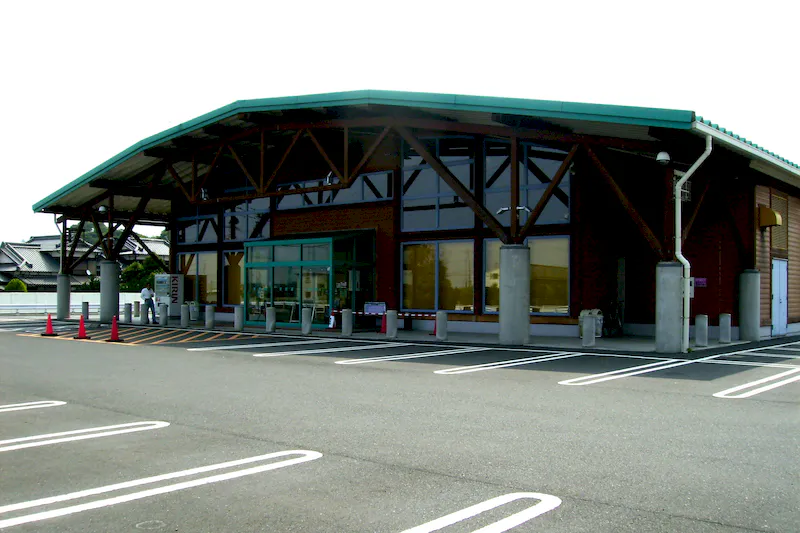 【ダイナム福岡豊前店｜割引キャンペーン実施中】キッチンカー出店やプロモーションイベントに最適なアミューズメント施設のイベントスペース