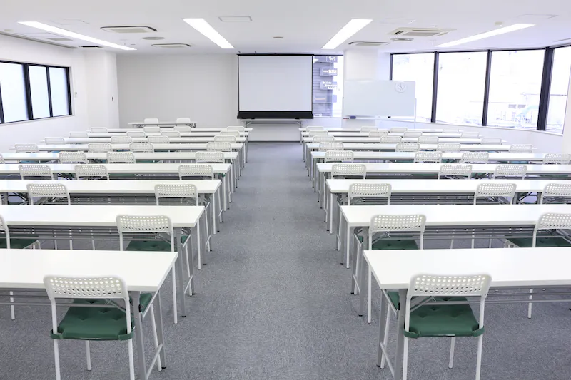 【青葉通一番町駅1分】会議やセミナーに適した100名程度収容可能なレンタルスペース