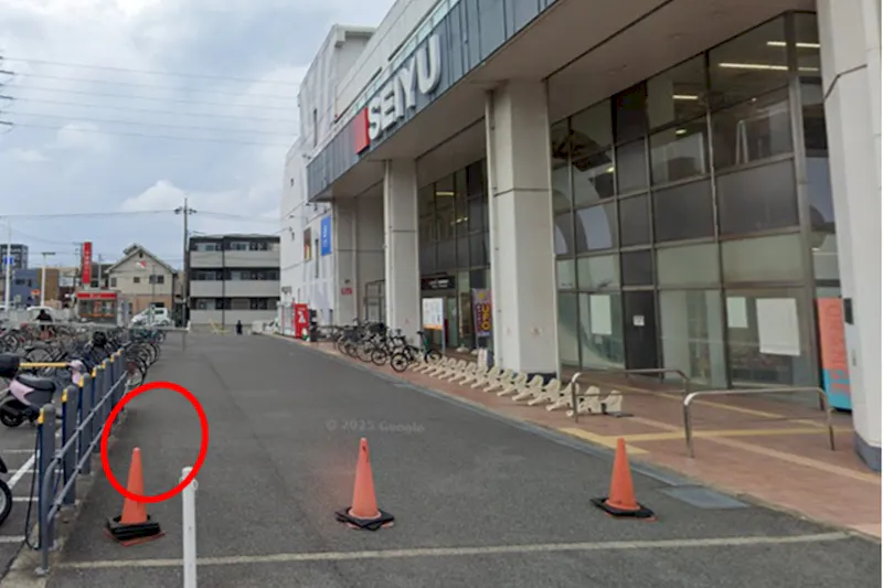【西友　都賀店】屋外 入口付近 (屋根なし)　キッチンカーや移動販売など、物販・食物販のポップアップストアに最適な催事イベントスペース