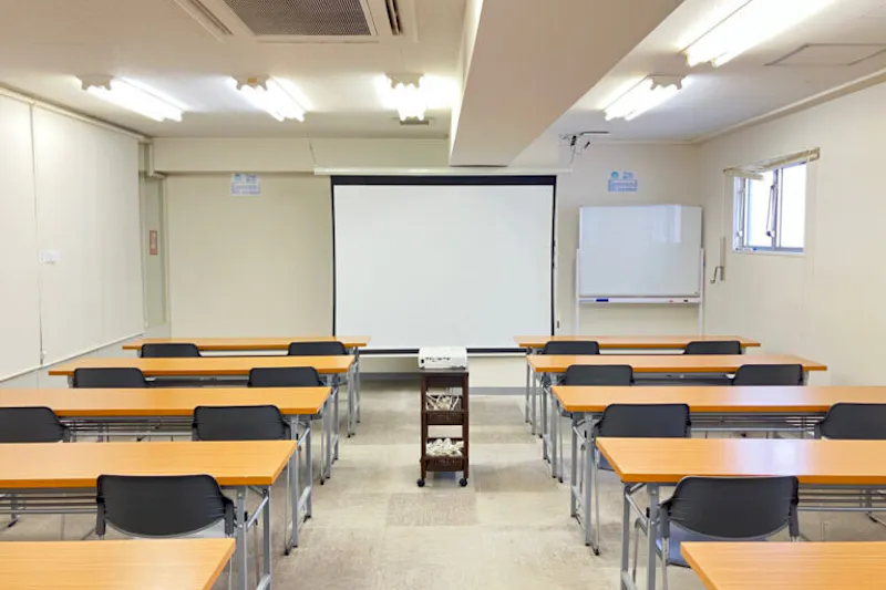 【高崎白銀ビル貸会議室】第二会議室（47㎡）|最大30名収容・設備無料|販売利用OKの画像