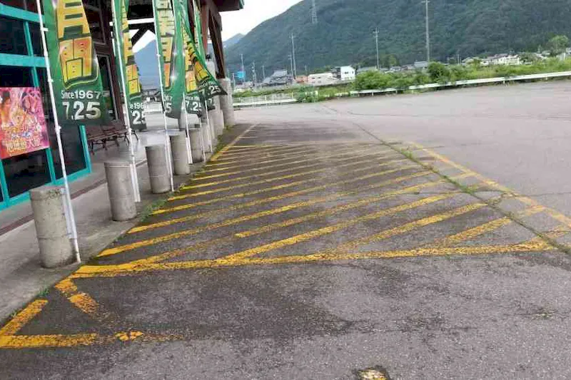 【ダイナム福井勝山店ゆったり館｜割引キャンペーン実施中】キッチンカーやプロモーションイベントの開催に最適なアミューズメント施設のイベントスペース