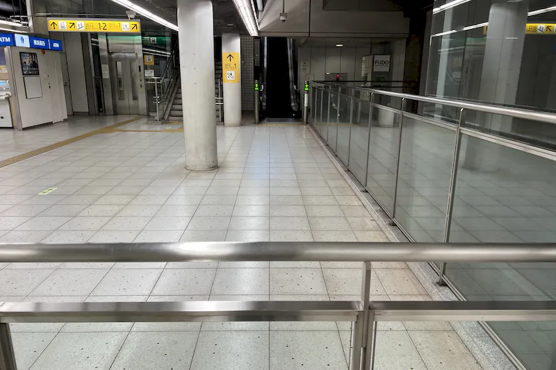 【横浜市営地下鉄グリーンライン高田駅｜割引キャンペーン実施中】各種プロモーションや物販、食物販のポップアップストアに最適な改札外すぐ横のイベントスペース