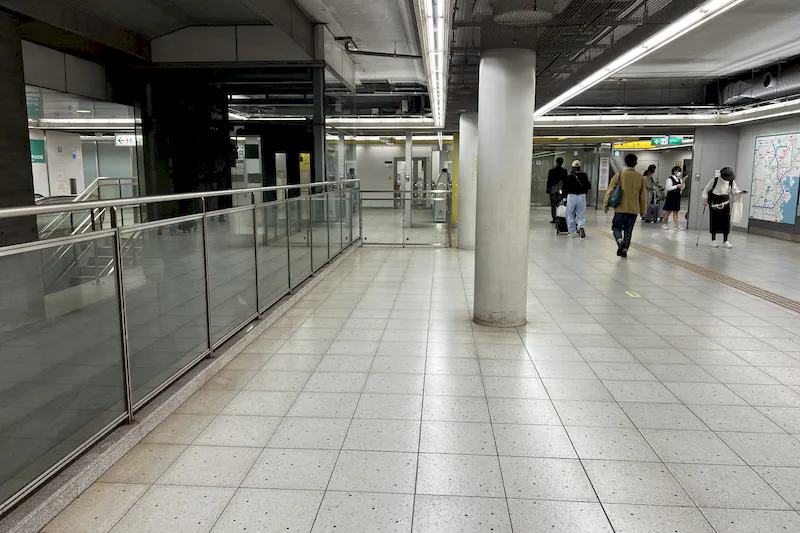 【横浜市営地下鉄グリーンライン高田駅｜割引キャンペーン実施中】各種プロモーションや物販、食物販のポップアップストアに最適な改札外すぐ横のイベントスペース