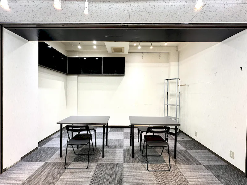 【自由が丘ひかり街｜36号】服飾雑貨グッズの展示販売、ポップアップストアに適した自由が丘の商店街内イベントスペース（什器レンタル 無料）の画像1