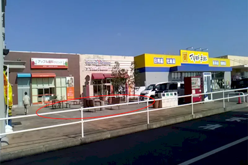 【マーケットシティ古河】物販やイベントに利用可能な屋外スペース