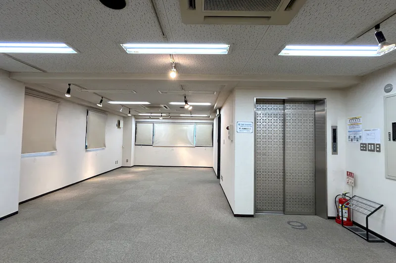 【TIME SHARING 田原町 USUI ANNEX｜田原町駅5分】企画に合わせてレイアウトを変えられる6階イベントスペース