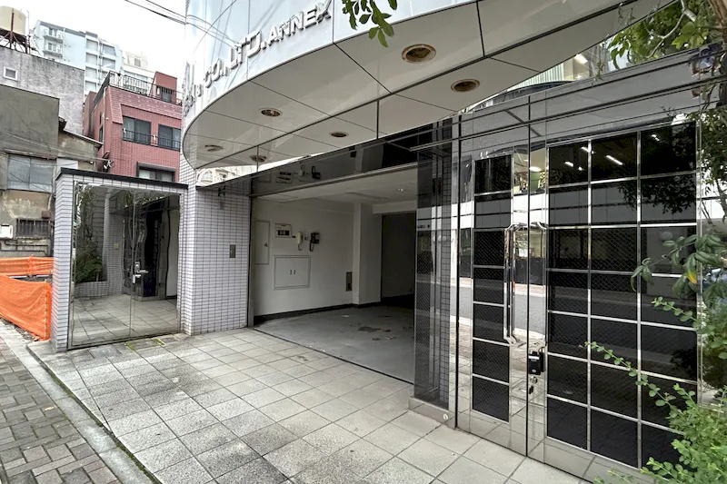 【TIME SHARING 田原町 USUI ANNEX｜田原町駅5分】企画に合わせてレイアウトを変えられる6階イベントスペース