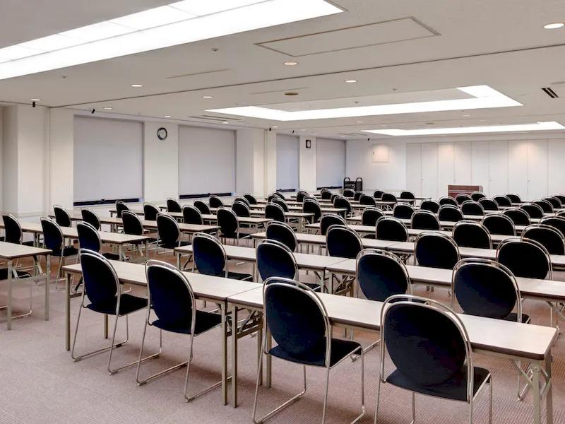 【銀座駅2分】展示会や招待制販売会、セミナー利用等に適した広さを選べる会議室スペースの画像2
