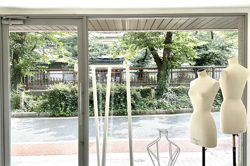 【中目黒駅4分】ファッション関連のポップアップストアや展示会に適した目黒川沿いの貴重な路面スペース