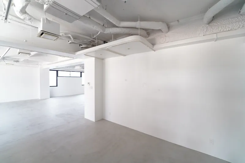 【北参道GALLERY店｜北参道駅3分】展示会・ポップアップに最適なバックヤード・フィッティングスペース付きギャラリー
