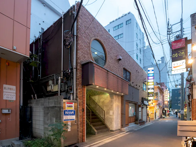 店舗外観1