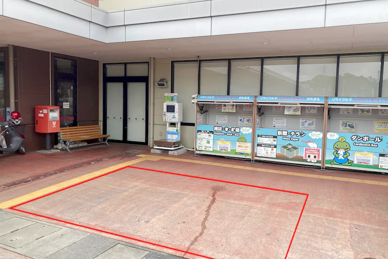 【イオンタウン伊賀上野】各種プロモーションイベントやキッチンカー、物販イベント等多用途で利用可能なマックスバリュ出入口前にある通行量の多い屋外スペースの画像
