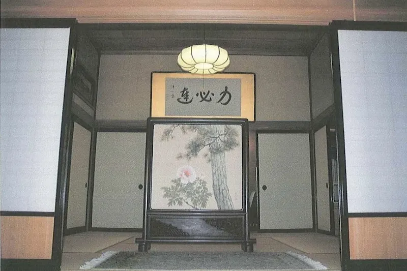 【伊予土居駅9分】撮影やクローズドイベント等に最適な大正時代に建築された屋敷と庭付きの一棟貸しスペース