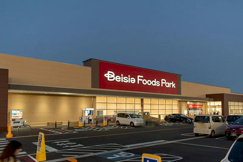 【ベイシア Foods Park 阿見店】キッチンカーや各種プロモーションに最適な屋外軒下イベントスペース