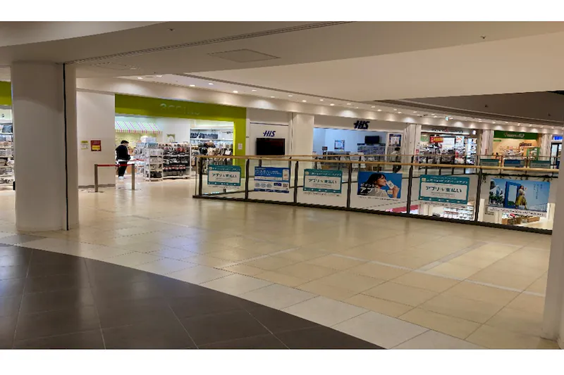 【ららぽーと横浜】3階 ノースカーブモール入口