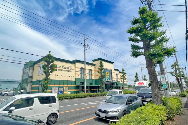 【ブックマンズアカデミー前橋店】キャンペーンやプロモーションに最適！県内最大級書店の広々とした風除室スペース