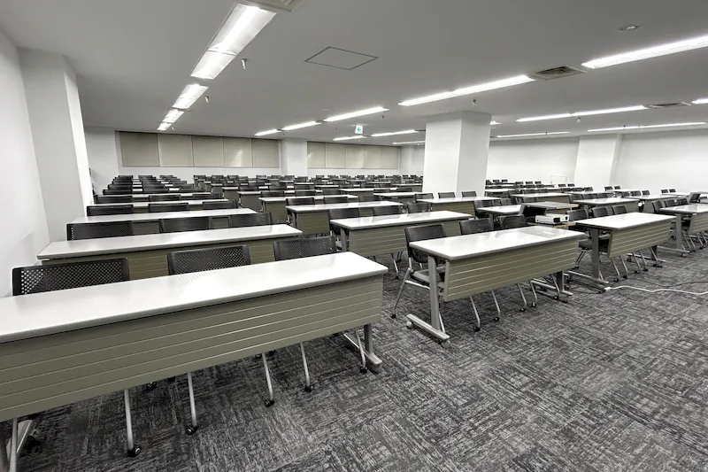 【TIME SHARING 虎ノ門PFビル B1F｜虎ノ門ヒルズ駅3分】174名着席のイベントスペース