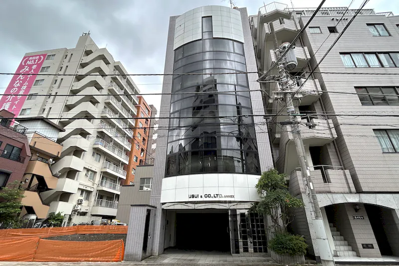 【TIME SHARING 田原町 USUI ANNEX｜田原町駅5分】25名着席で学びと交流に使える7階イベントスペース