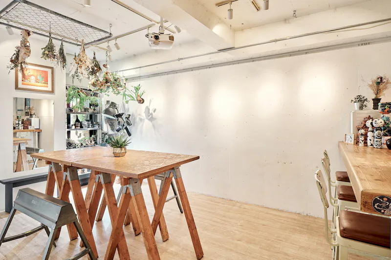 明治神宮前〈原宿〉駅1分　ポップアップ、展示会、ギャラリー（個展、グループ展）、パーティーなど様々なイベントに対応のレンタルスペース