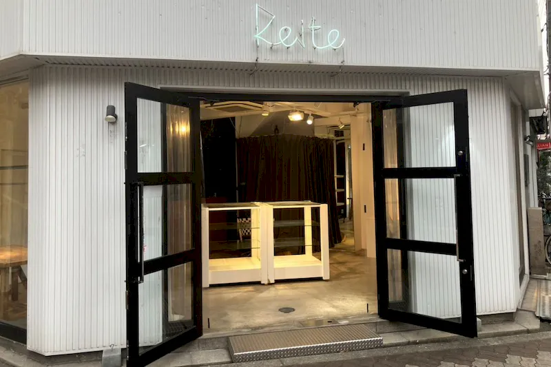 【四ツ橋駅4分】複数駅からアクセス可能｜新町エリアにある展示会やポップアップストアに最適な白壁のイベントスペース（路面）