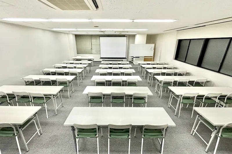 【青葉通一番町駅1分】招待制の製品PR会や受注販売会に適した50名程度収容可能なレンタルスペース