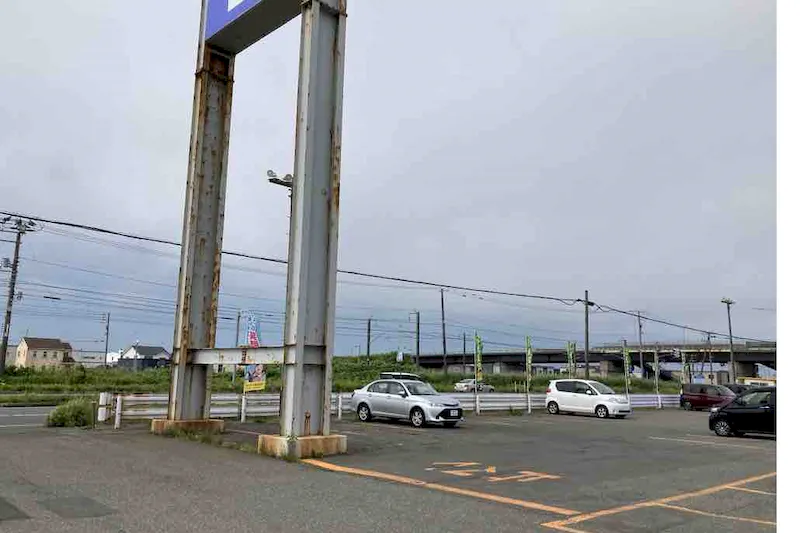 【ダイナム苫小牧店ゆったり館｜割引キャンペーン実施中】キッチンカーやプロモーションに最適なアミューズメント施設のイベントスペース（駐車場）