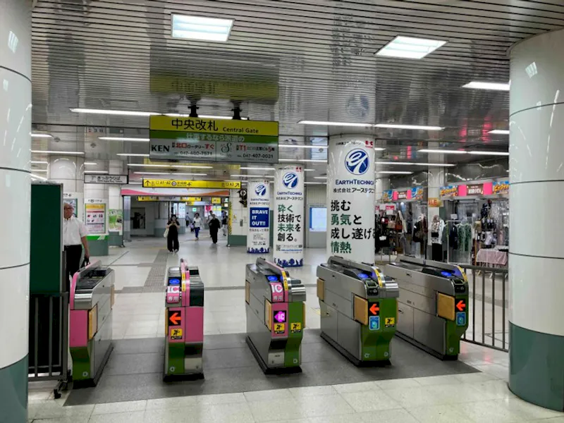 【東葉勝田台駅】プロモーションや食物販に最適な人流の多い改札前スペースの画像3
