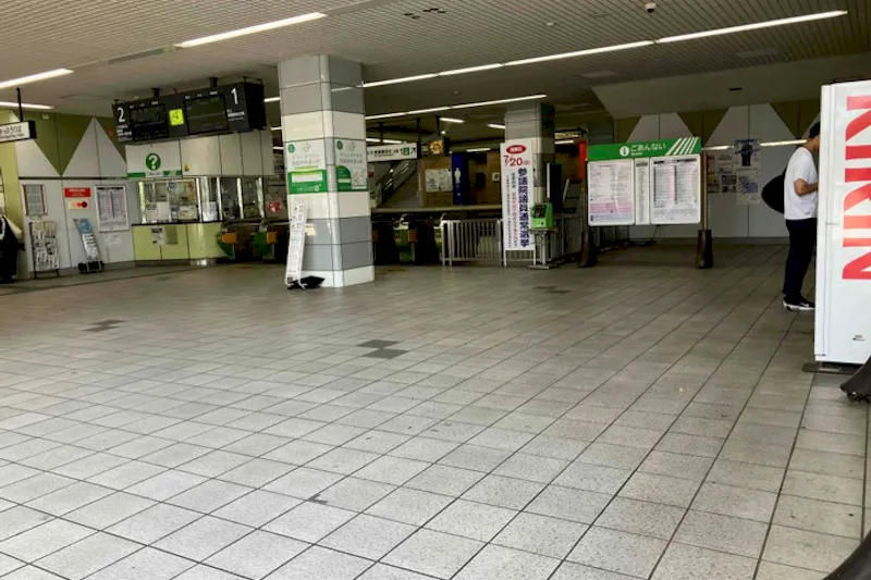 【八千代中央駅】プロモーションや食物販に最適な人流の多い改札前スペース