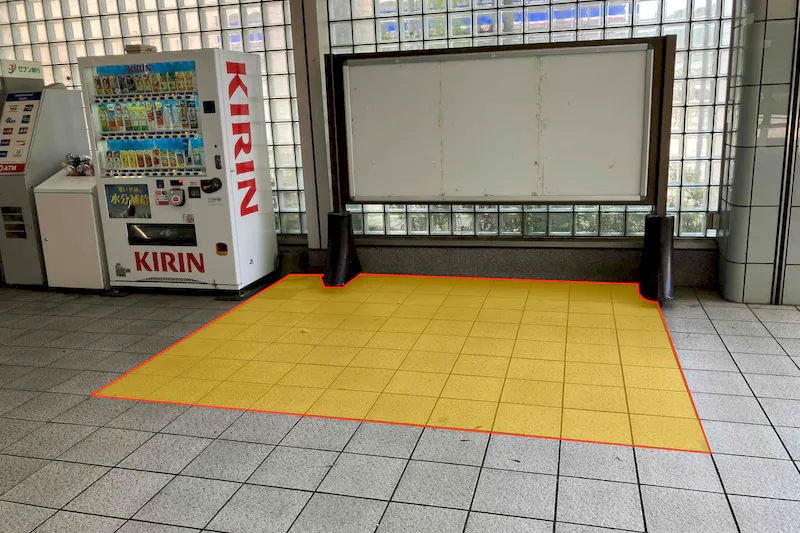 【八千代中央駅】プロモーションや食物販に最適な人流の多い改札前スペース