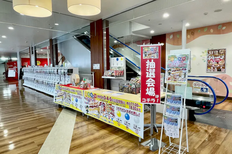 【ままともプラザ町田】小規模ポップアップやプロモーションイベントに最適な施設2Fにあるエスカレーター横のイベントスペース