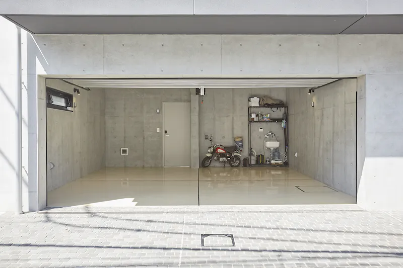 【北参道駅3分｜割引キャンペーン中】撮影やアパレル展示会に最適なモダンな雰囲気のハウススタジオ