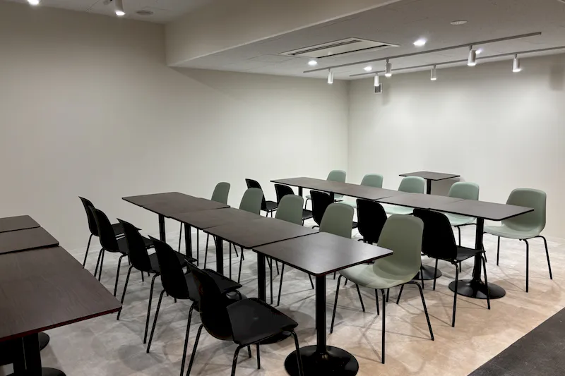 【戸田駅3分】ConecTodaさぼり場2号店！展示会やワークショップに最適！白壁でシンプルなイベントスペース