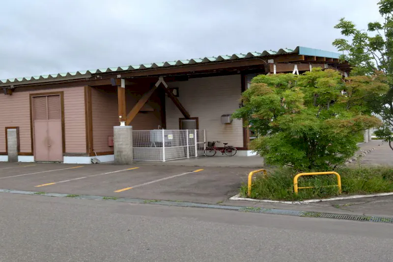【ダイナム釧路宝町店ゆったり館｜割引キャンペーン実施中】キッチンカーやプロモーションに最適なアミューズメント施設のイベントスペース（駐車場②）
