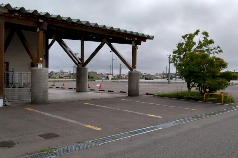 【ダイナム釧路宝町店ゆったり館｜割引キャンペーン実施中】キッチンカーやプロモーションに最適なアミューズメント施設のイベントスペース（駐車場②）