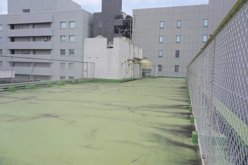 【飯田橋駅2分】撮影やイベントに最適な学校跡地のレンタルスペース（屋上）