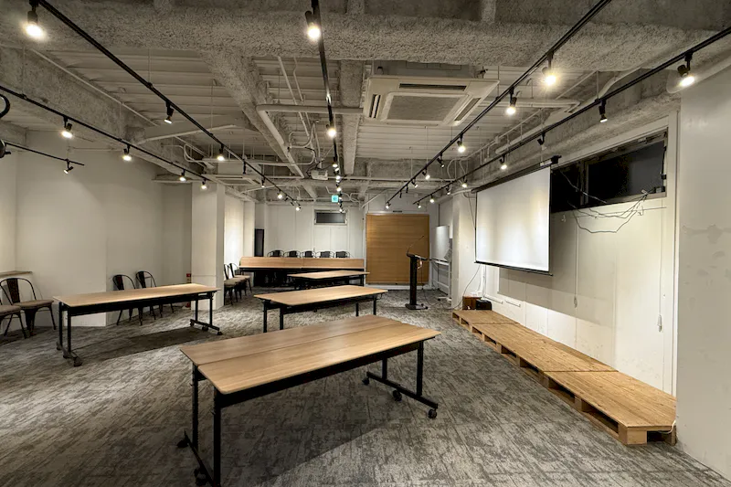 【五反田駅4分】展示会や受注販売に最適なグレーを基調としたシックな雰囲気のレンタルスペース