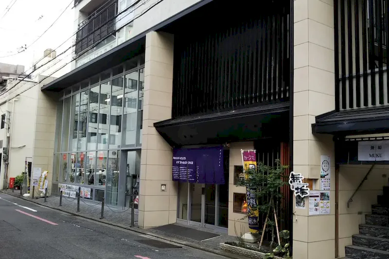 【阪急京都河原町駅7分】展示会やポップアップストア、企業イベントに最適な白を基調とし大中小と選べる最大333㎡ スペース